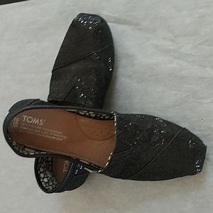 Toms Black Sparkle Women's  8.5 used a few times. Excellent used condition.